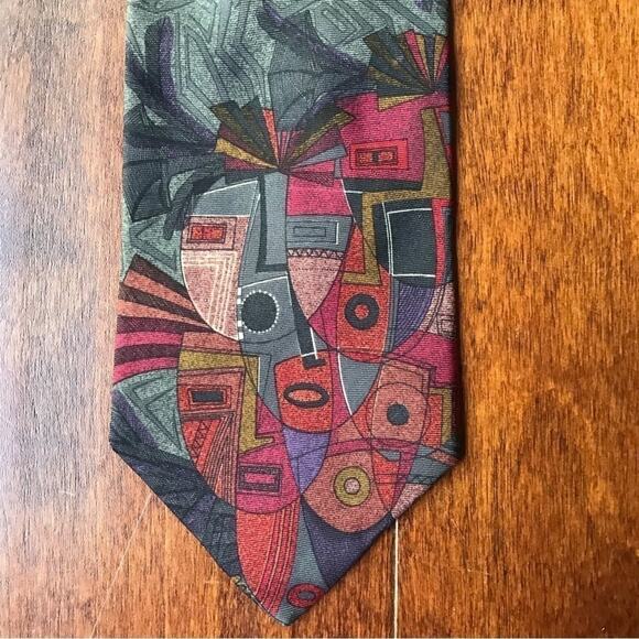 Vintage Structure Tie, Unique Dark Color Combo, Shows Abstract Masks, 100% Silk - Picture 6 of 12